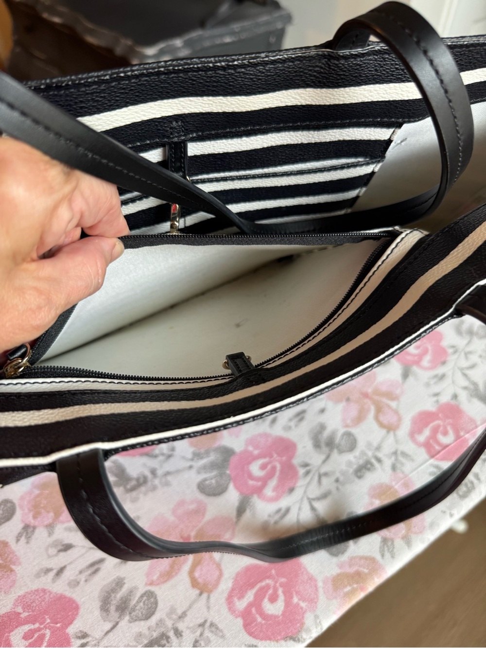 kate spade Black and White Striped Leather Tote - Picture 4 of 16
